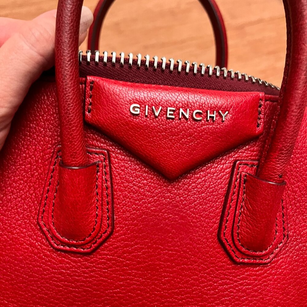 Givenchy Antigona Mini Grained Leather Bag - Picture 9 of 14